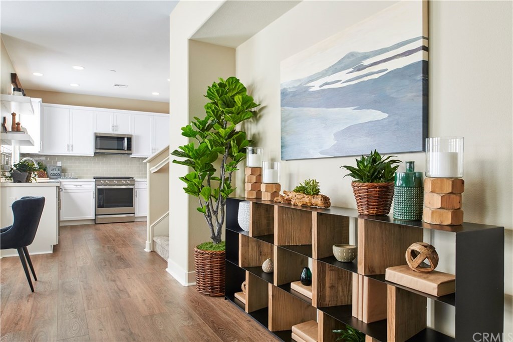 4356 St Cloud Way, Unit 4 Oceanside, CA 92056 - Photo 5 of 34