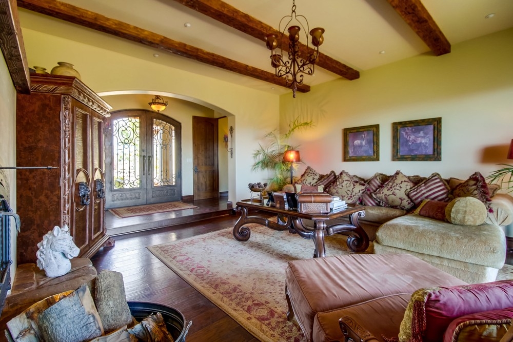 532 Canyon Rim Drive El Cajon, CA 92021 - Photo 5 of 25 Gallery Image 5