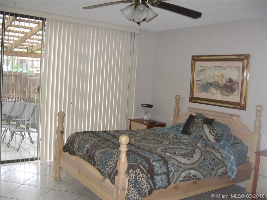 Kendall Miami, FL 33173 - Photo 7 of 16