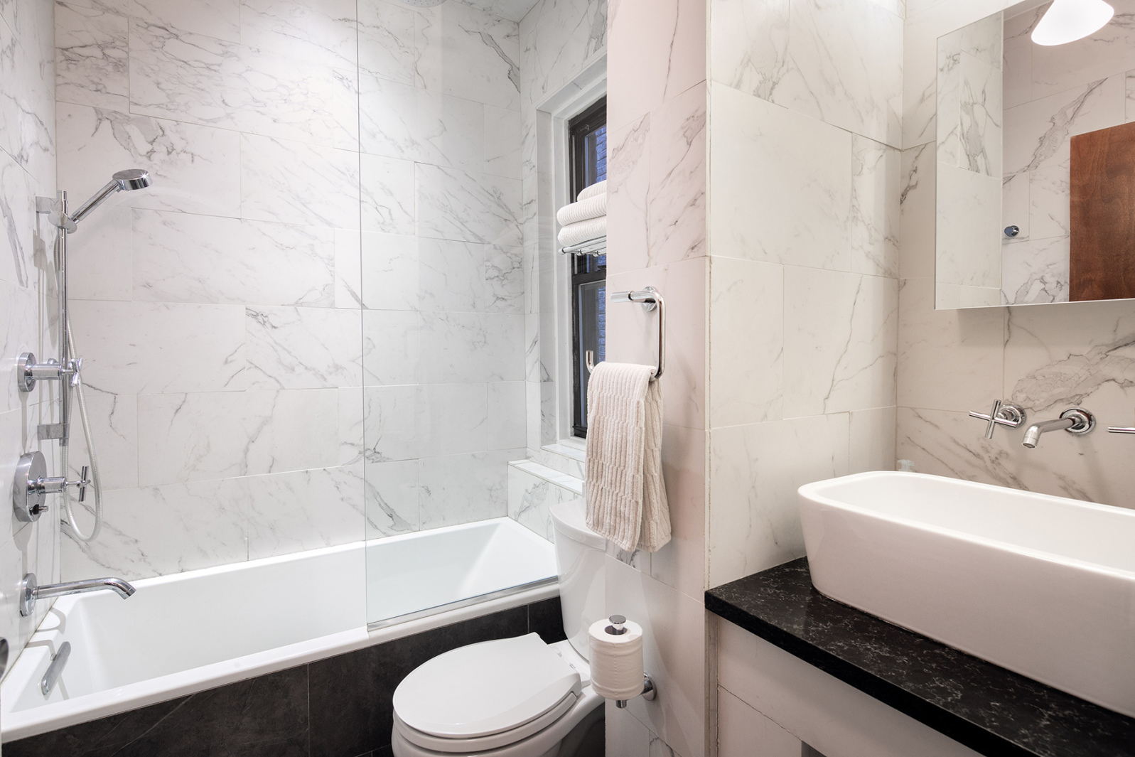 135 Perry Street, Unit 12 Manhattan, NY 10014 - Photo 4 of 8