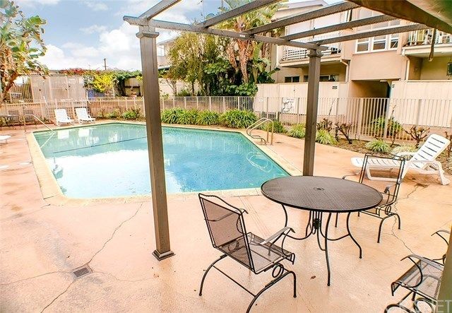 $219,000 | 6259 Coldwater Canyon Avenue, Unit 31, North Hollywood, CA 91606