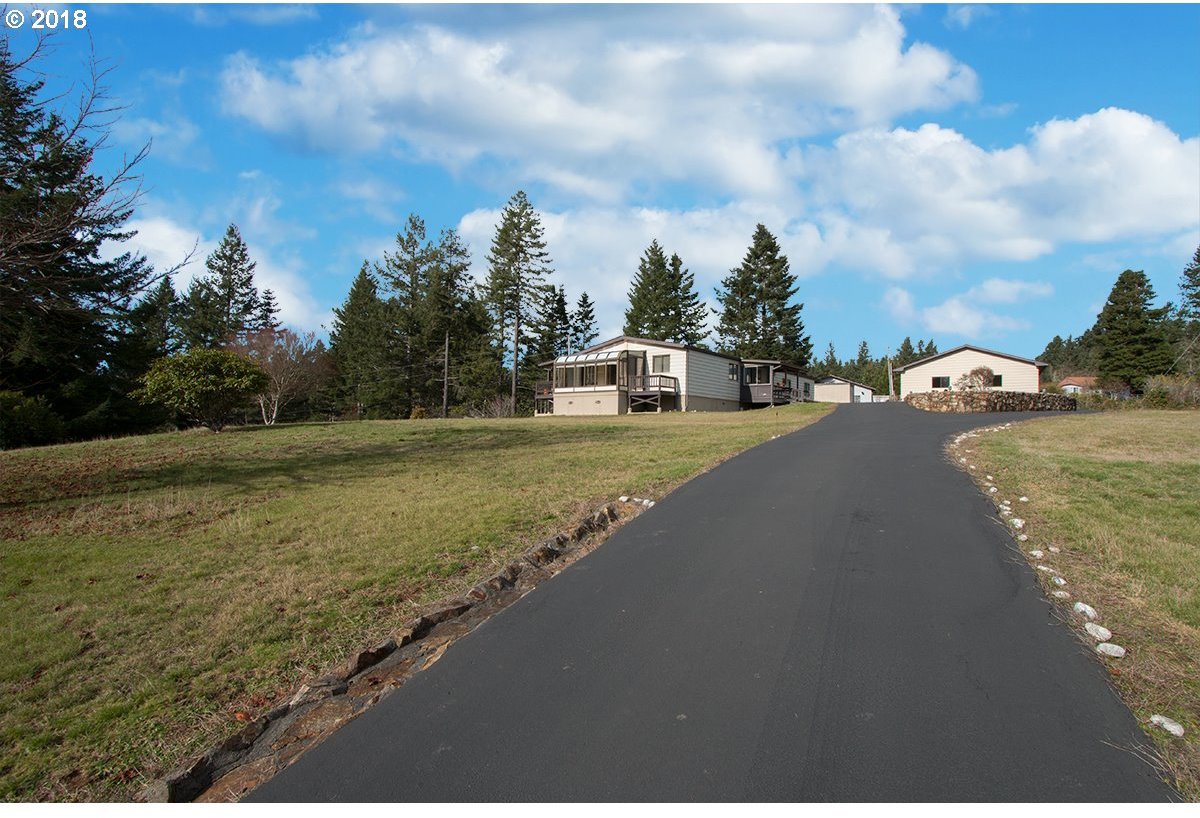 96459 Cape Ferrelo Road Brookings, OR 97415 - Photo 2 of 32