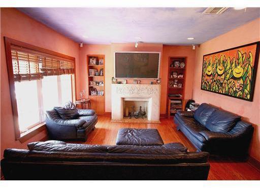 619 Southwest 26th Road Miami, FL 33129 - Photo 3 of 11