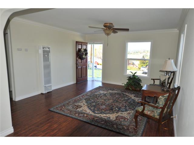 10385 Loma Rancho Drive Spring Valley, CA 91978 - Photo 3 of 17