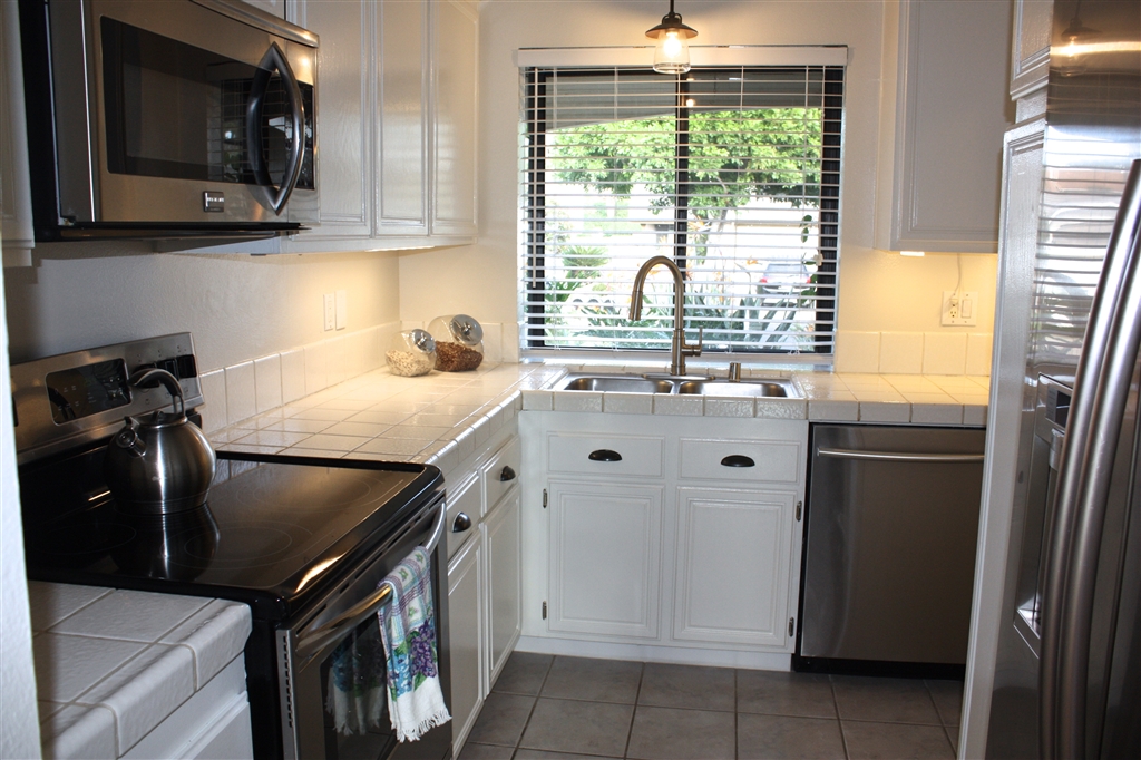 1283 Longfellow Road Vista, CA 92081 - Photo 4 of 11 Gallery Image 4