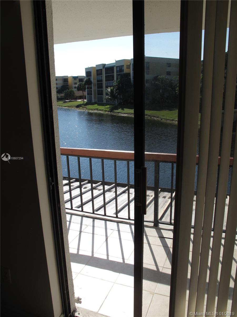 6571 Racquet Club Drive, Unit 128 Lauderhill, FL 33319 - Photo 9 of 18
