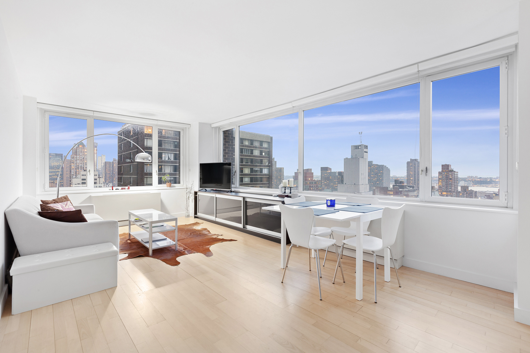 322 West 57th Street, Unit 27B Manhattan, NY 10019 - Photo 1 of 14