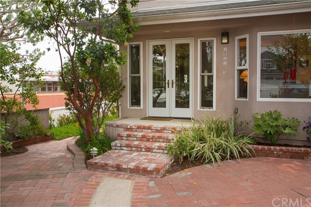 1801 Laurel Avenue Manhattan Beach, CA 90266 - Photo 3 of 42