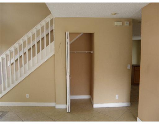 10759 Lake Oak Way Boca Raton, FL 33498 - Photo 12 of 21 Gallery Image 12