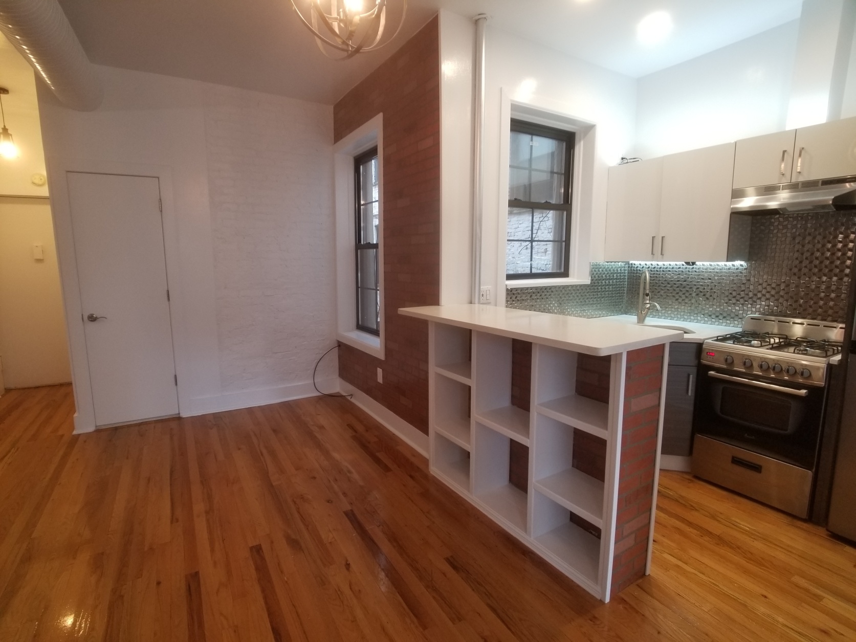 524 Metropolitan Avenue, Unit 9 Brooklyn, NY 11211 - Photo 2 of 9