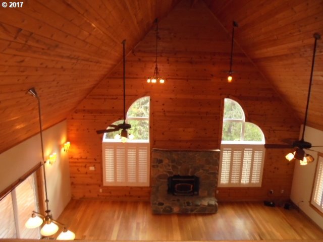 4244 Clarks Branch Road Myrtle Creek, OR 97457 - Photo 7 of 22 Gallery Image 7