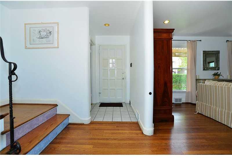 5453 Guarino Road Pittsburgh, PA 15217 - Photo 3 of 21 Gallery Image 3