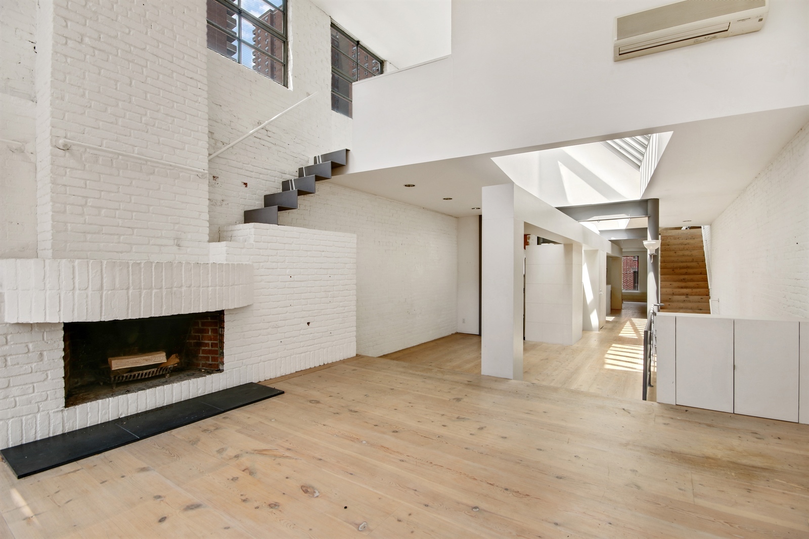 20 Harrison Street, Unit PH Manhattan, NY 10013 - Photo 4 of 12