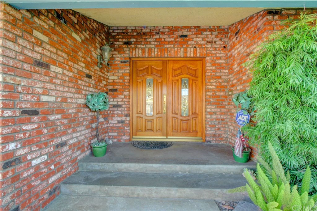 8558 11th Street Downey, CA 90241 - Photo 25 of 26 entry way front door