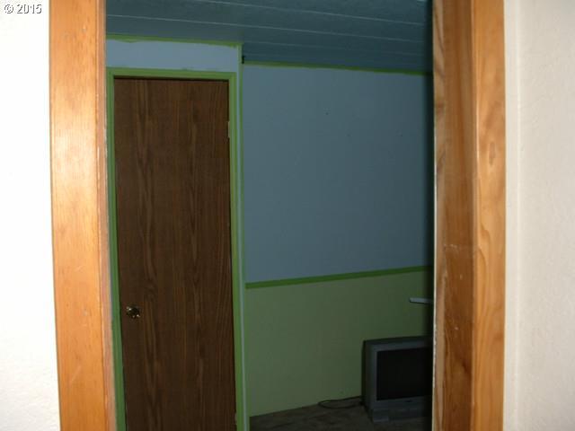 1546 Clarks Branch Road Myrtle Creek, OR 97457 - Photo 10 of 14 Gallery Image 10