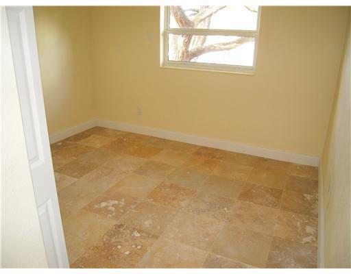 8020 Southwest 13th Terrace Miami, FL 33144 - Photo 10 of 14