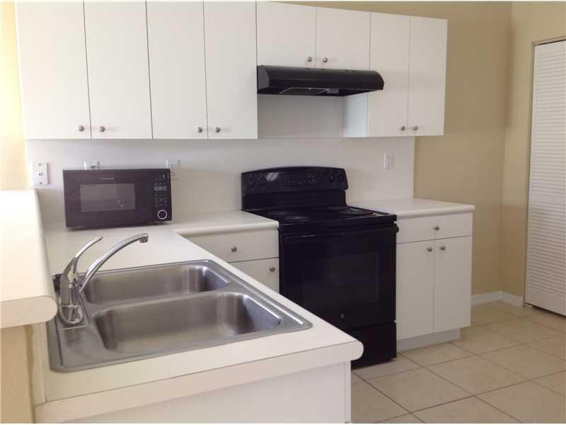 13461 Southwest 280th Terrace Homestead, FL 33033 - Photo 4 of 9