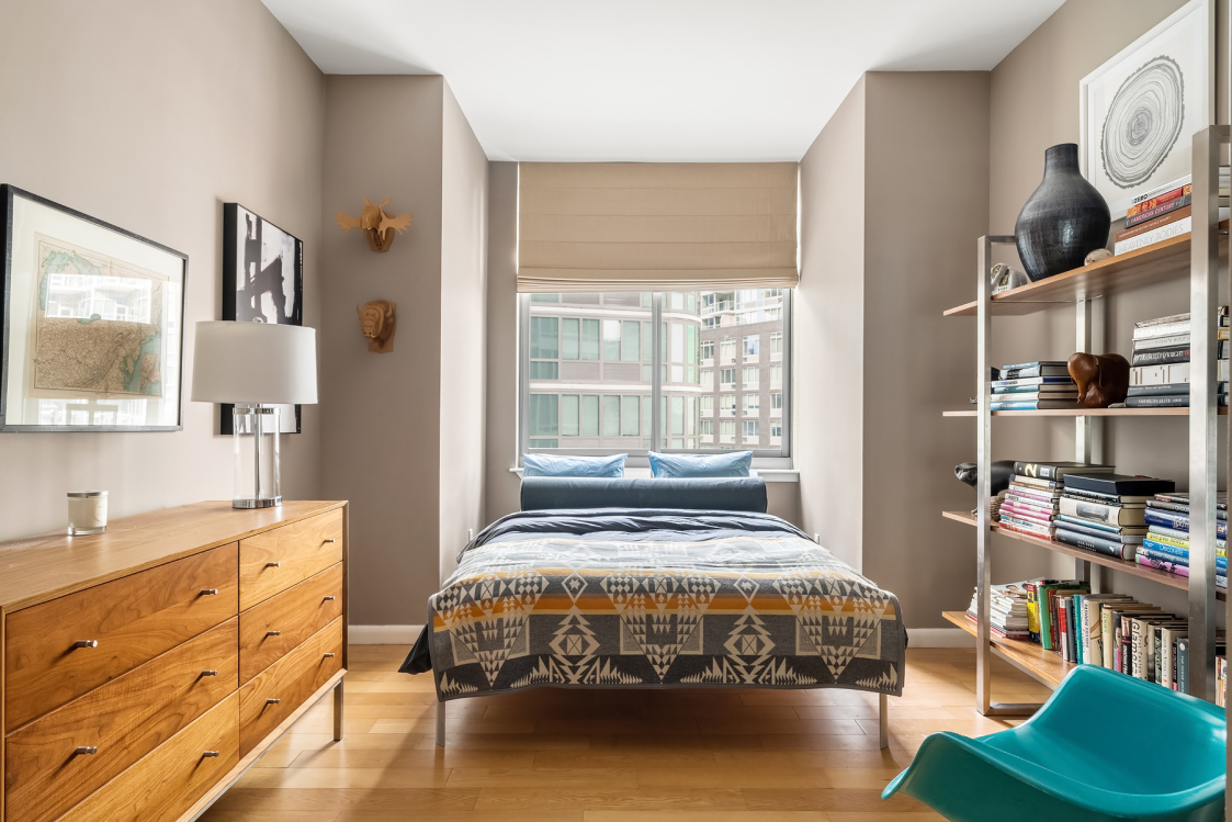 4630 Center Boulevard, Unit 402 Queens, NY 11109 - Photo 6 of 16