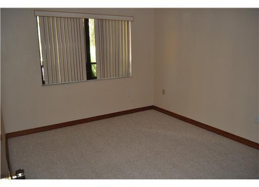 2020 Southwest 99th Avenue Miami, FL 33165 - Photo 10 of 14