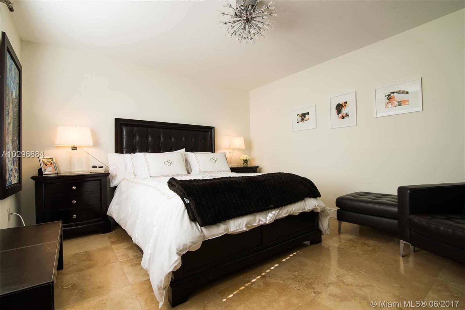 5571 Southwest 70th Place South Miami, FL 33155 - Photo 16 of 35