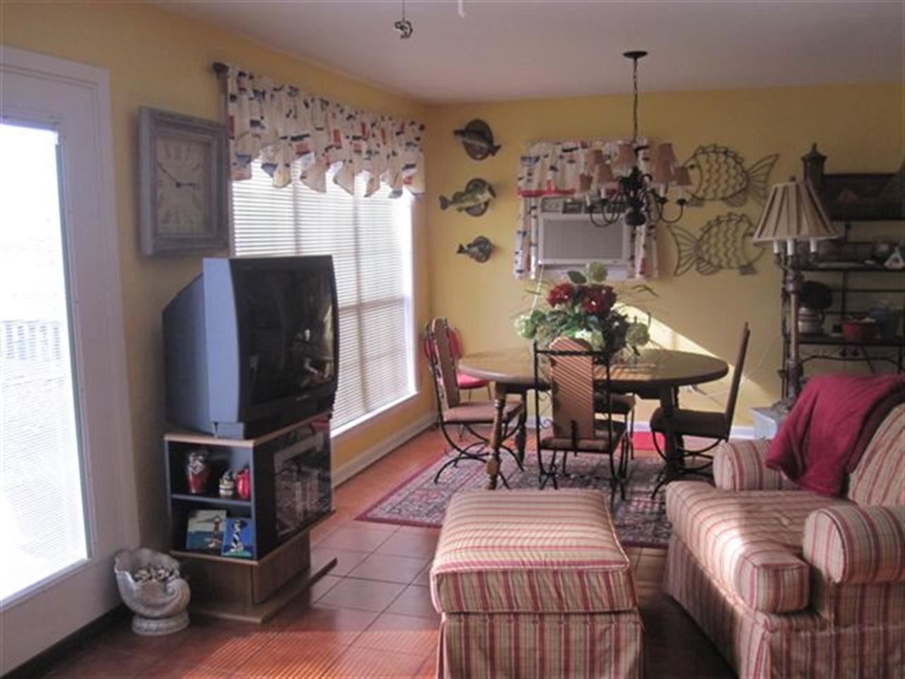 435 Sunset Beach Road Florence, AL 35633 - Photo 12 of 17