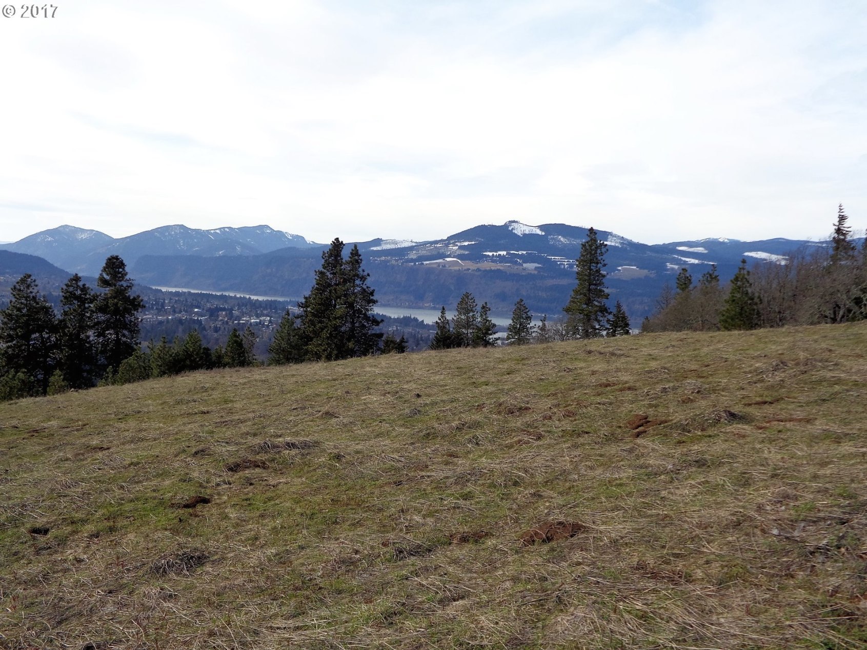 945 Eastside Road Hood River, OR 97031 - Photo 15 of 21