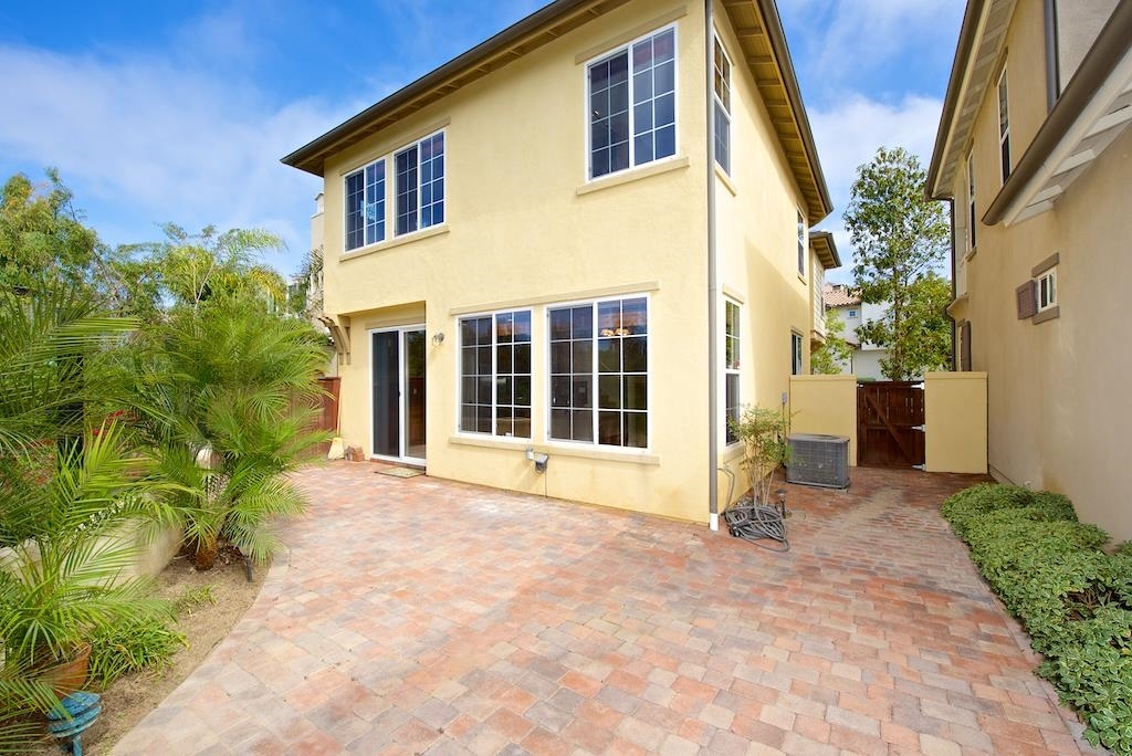 572 Beach Encinitas Ca Encinitas, CA 92024 - Photo 12 of 20 Gallery Image 12