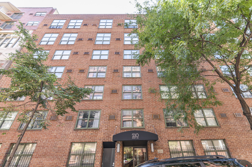 210 E 22nd St, Manhattan, NY 10010 - Photo 2 of 4