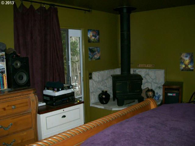 628 Dry Creek Road Mosier, OR 97040 - Photo 9 of 16 Gallery Image 9
