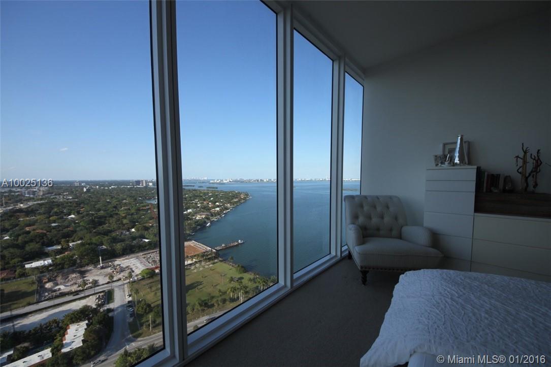 601 Northeast 36th Street, Unit PH3203 Miami, FL 33137 - Photo 8 of 30