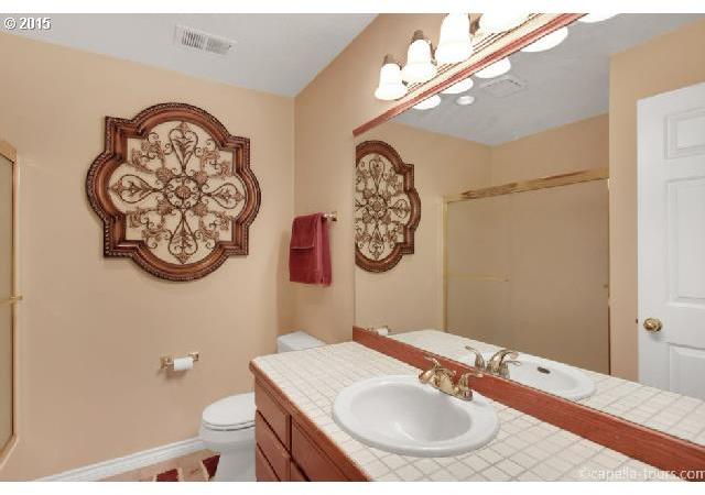 3304 Northeast Jackson Rd Loop Hillsboro, OR 97124 - Photo 8 of 16 Gallery Image 8