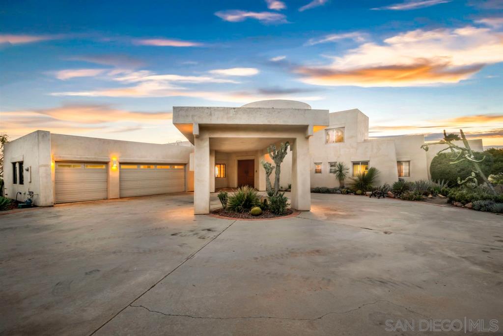 10832 Quail Canyon Road El Cajon, CA 92021 - Photo 2 of 25