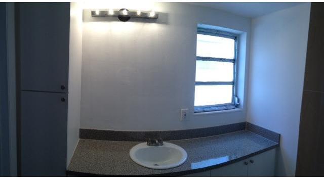 3172 Southwest 27th Avenue, Unit 3 Coconut Grove, FL 33133 - Photo 6 of 8
