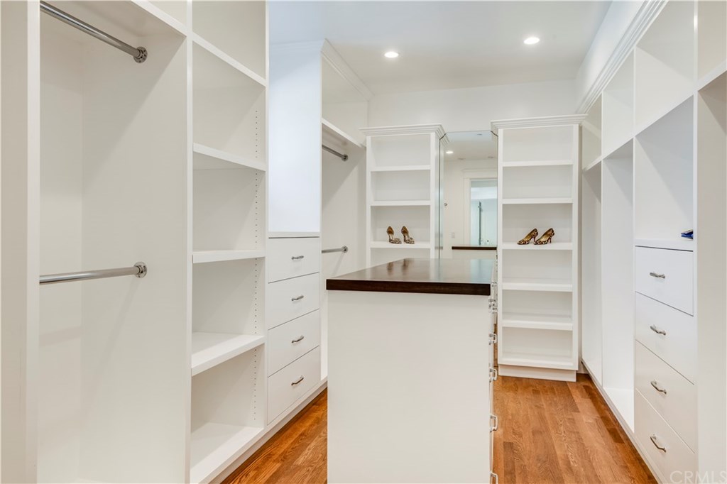 424 1st Street Manhattan Beach, CA 90266 - Photo 22 of 38