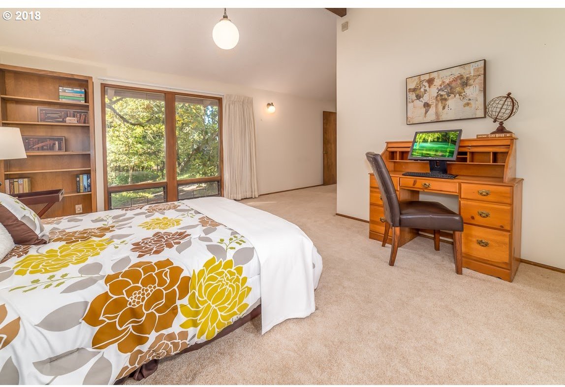 3944 South Ridge Drive Eugene, OR 97405 - Photo 14 of 32 Gallery Image 14