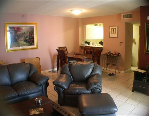 126 Southwest 17th Road, Unit 308 Miami, FL 33129 - Photo 3 of 16 Gallery Image 3