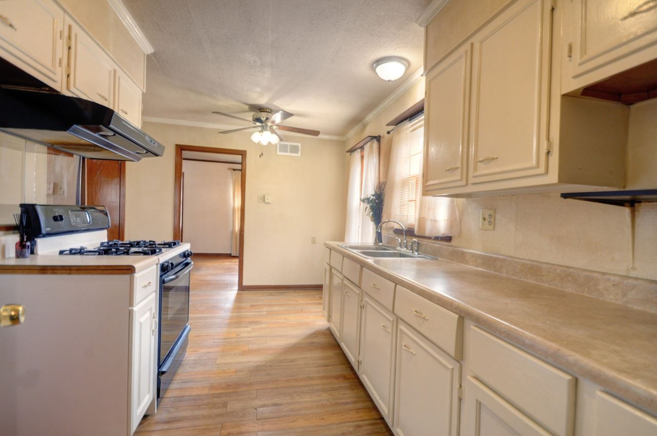 404 Dreger Road Memphis, TN 38109 - Photo 6 of 19