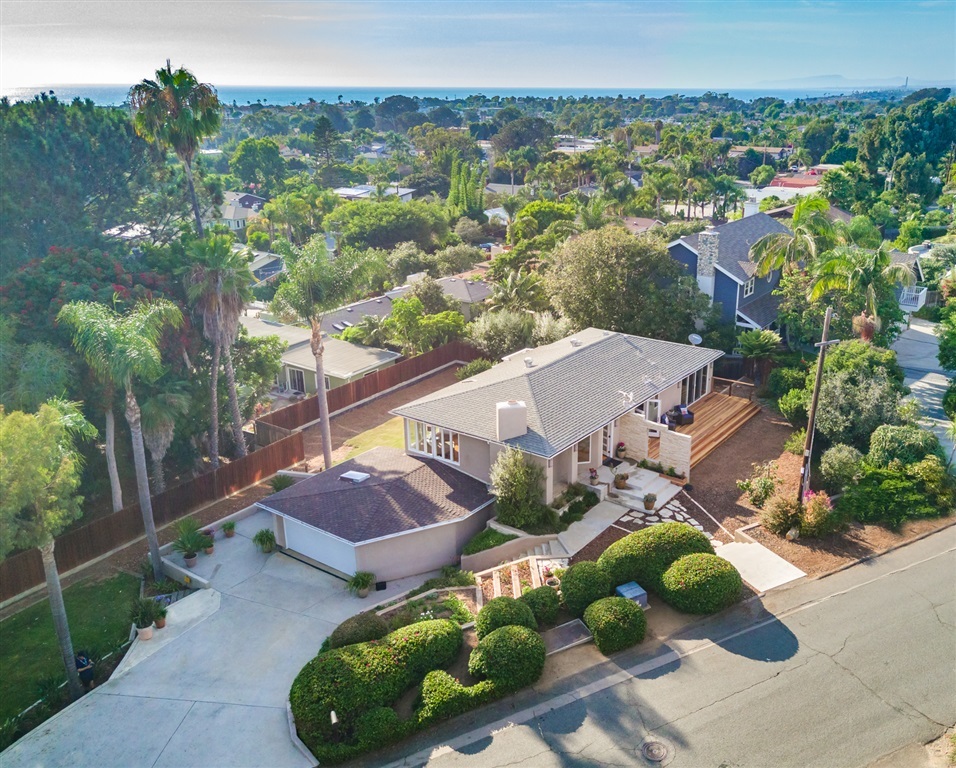 350 East Glaucus Street Encinitas, CA 92024 - Photo 22 of 23