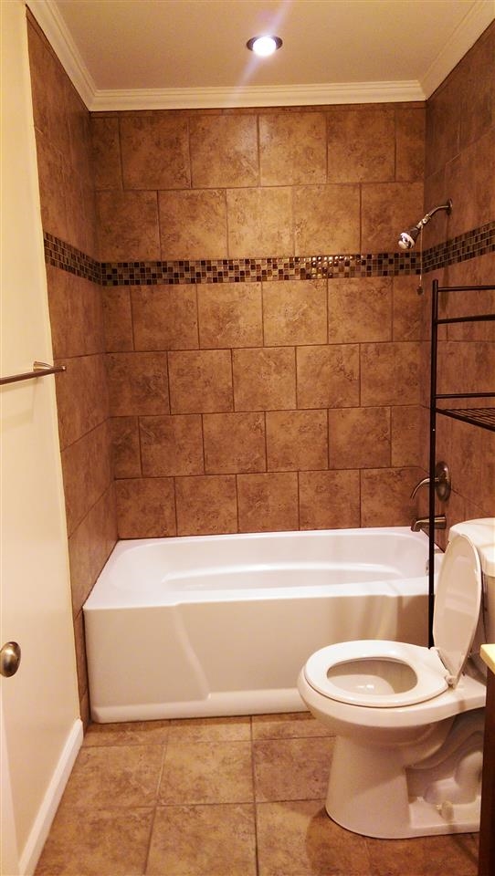 445 Verde Ridge Court Spring Valley, CA 91977 - Photo 4 of 10 Gallery Image 4