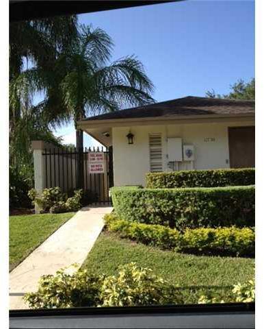9142 Southwest 118th Court Miami, FL 33186 - Photo 12 of 18