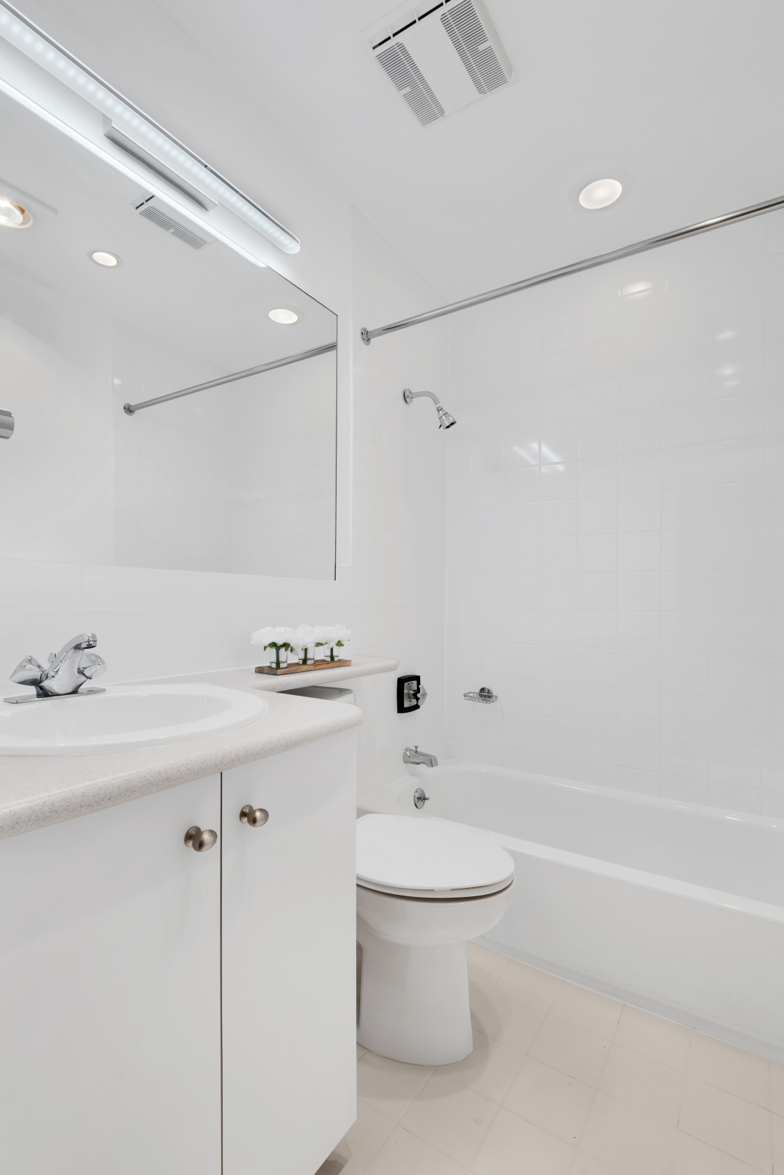 525 East 80th Street, Unit 5B Manhattan, NY 10075 - Photo 10 of 11