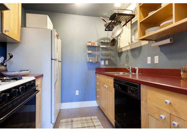 2640 Southwest Talbot Road Portland, OR 97201 - Photo 15 of 16