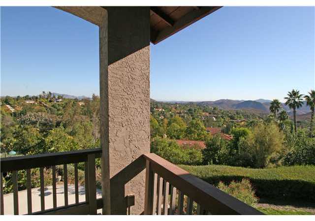 2060 Ridgecrest Place Escondido, CA 92029 - Photo 15 of 21 Gallery Image 15