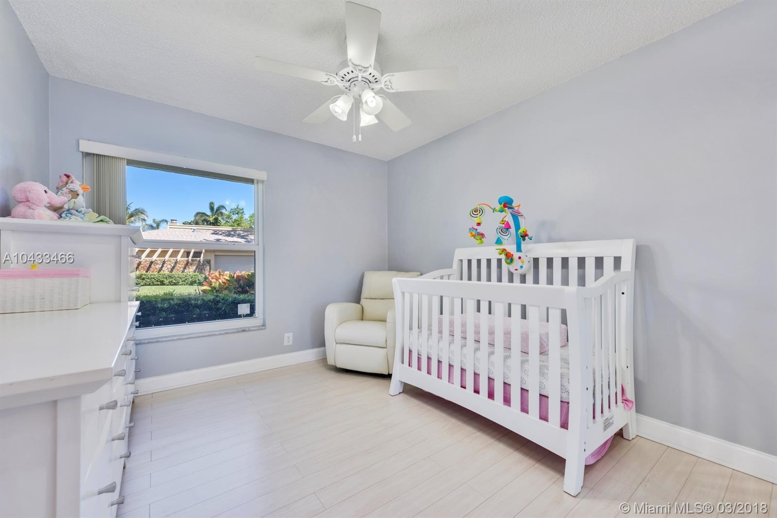 22 Boxwood Road Hollywood, FL 33021 - Photo 27 of 43 Gallery Image 27