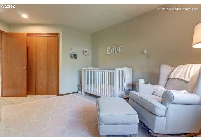 7068 Southwest Windemere Loop Portland, OR 97225 - Photo 21 of 28 Gallery Image 21