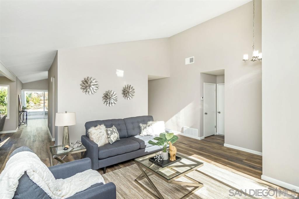 18027 Cotorro Road San Diego, CA 92128 - Photo 4 of 25