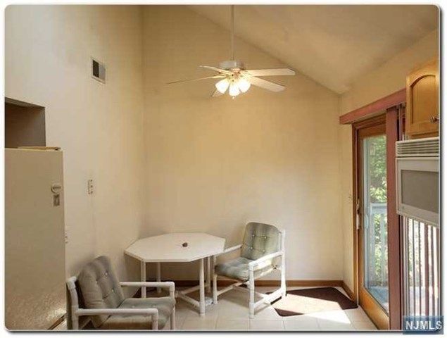 198 Jay Street Wood-Ridge, NJ 07075 - Photo 17 of 24 Gallery Image 17