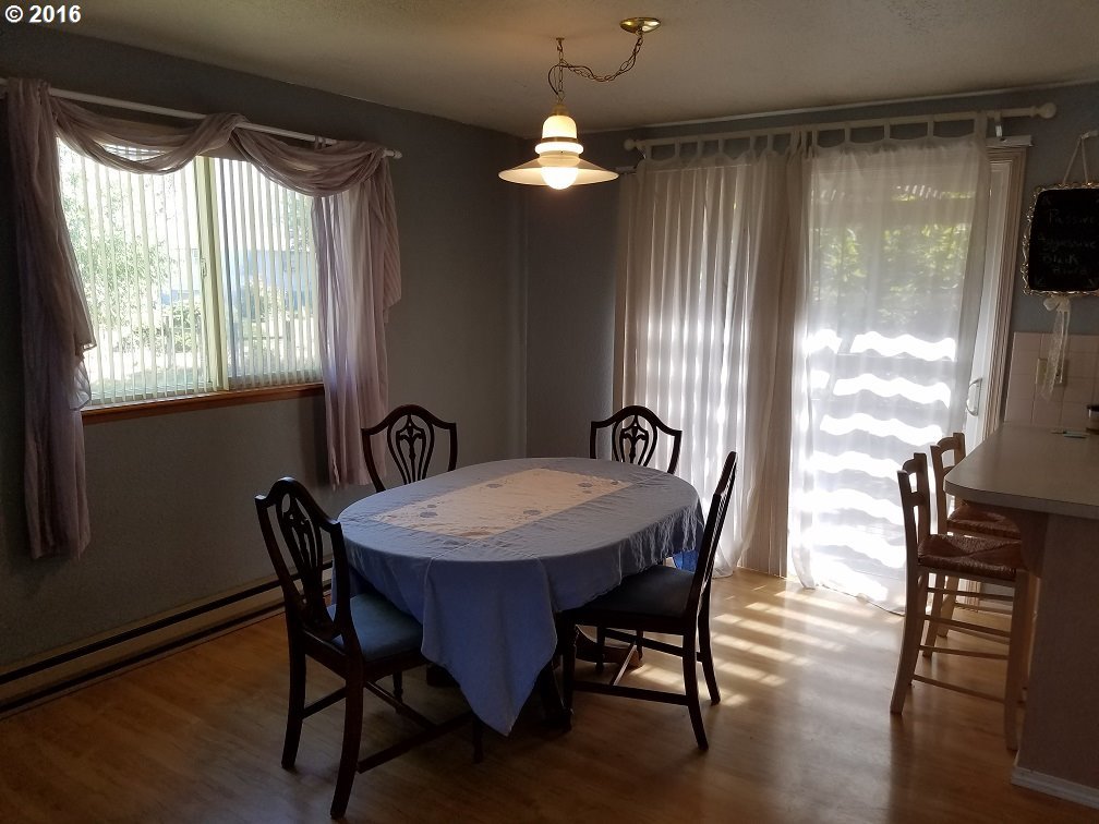 70244 Mountain View Road Pendleton, OR 97801 - Photo 11 of 32