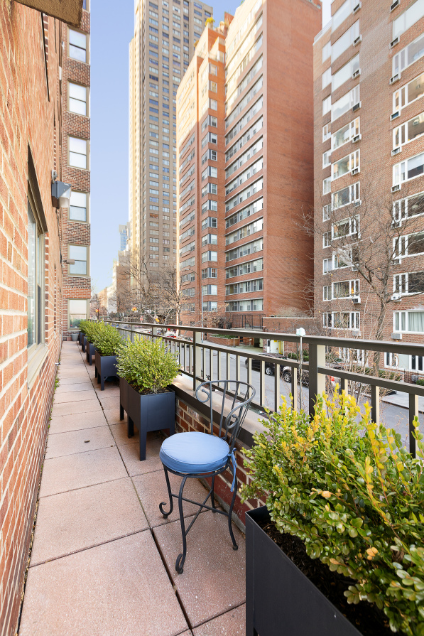 55 East End Avenue, Unit 2D Manhattan, NY 10028 - Photo 5 of 19