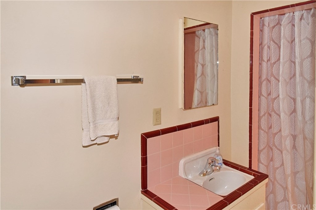 998 Pacific Avenue Cayucos, CA 93430 - Photo 10 of 23